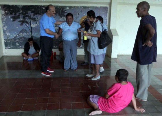 Marvin Macedo, director del hospital Santa Rosita, un psiquiatra loco por las ruedas