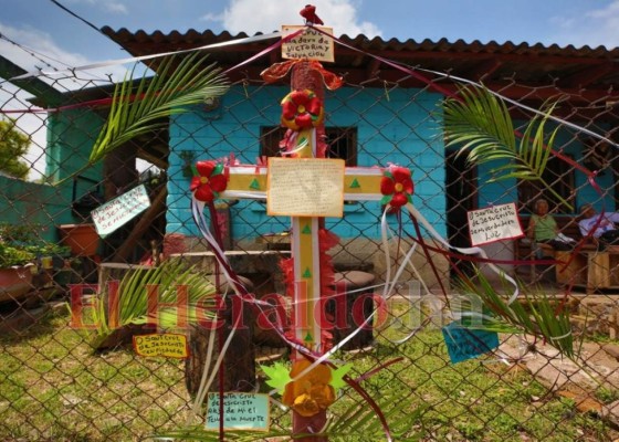 Celebración del Día de la Santa Cruz no se paraliza pese a pandemia