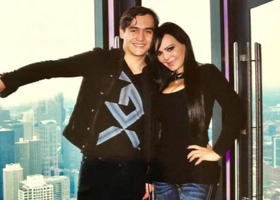 Maribel Guardia se convierte en una de las abuelas más sexis de México