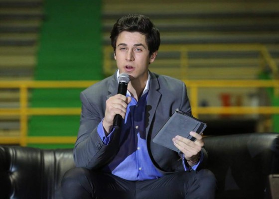 David Henrie ofrece inspiradora conferencia en Honduras
