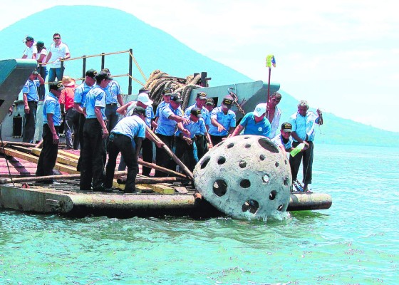 Con arrecifes artificiales buscan repoblar el Golfo de Fonseca