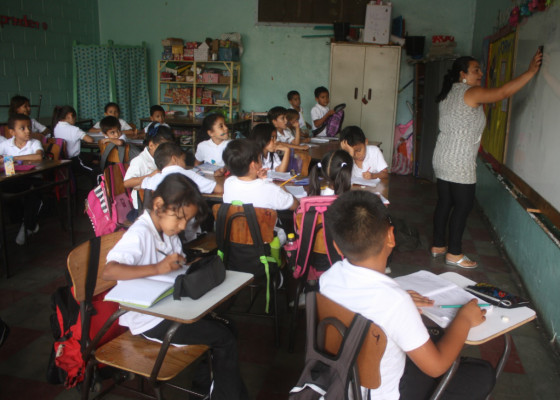 Dan ultimátum a directores de escuelas