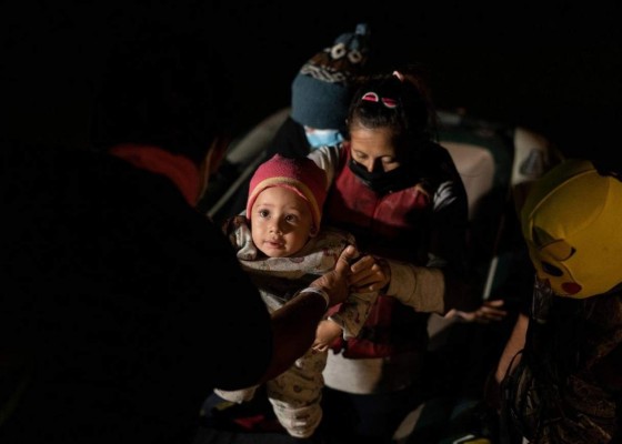 Guatemala ayuda a tres niñas hondureñas abandonadas en el Río Grande