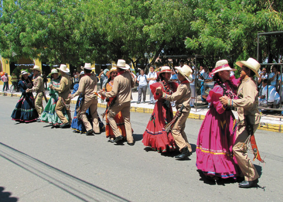 Vecinos de Choluteca inician la mañana con actos culturales
