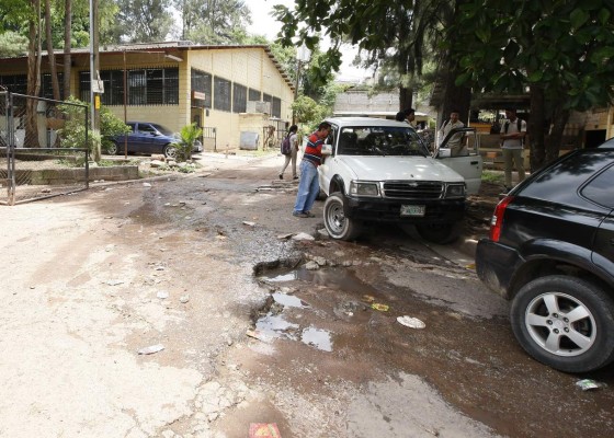 Capacitarán a 43,000 alumnos capitalinos en gestión de riesgos