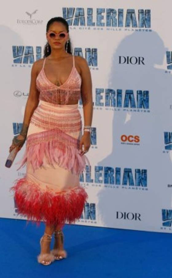 FOTOS: Critican a cantante Rihanna por su sobrepeso