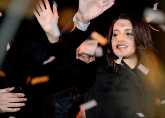 España: Inés Arrimadas, flagelo de los independentistas catalanes