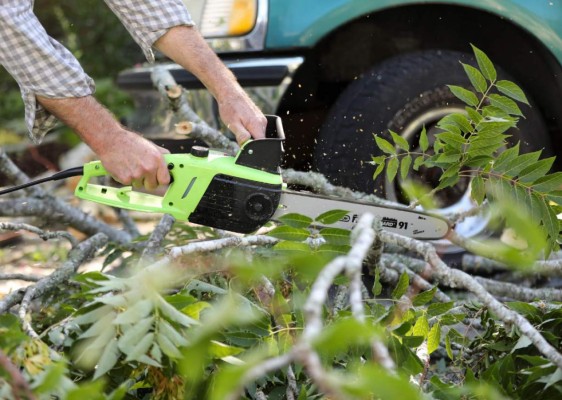 Isaías azota Carolina del Norte y hay riesgo de inundaciones mortales