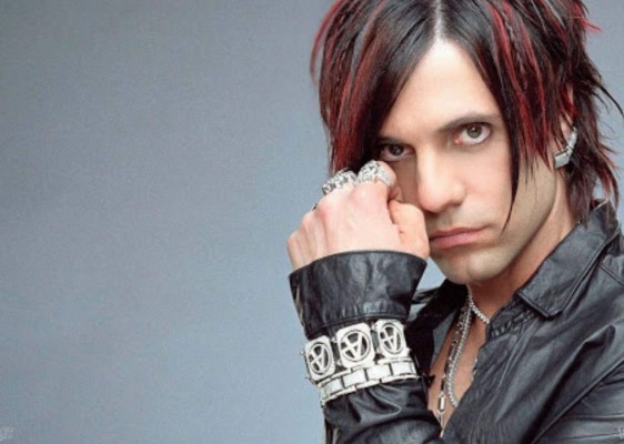 La 'maldición' de tatuarse por amor a Belinda (FOTOS)