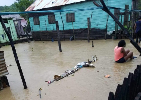 Las imágenes que dejó el paso de Nana por el territorio hondureño  