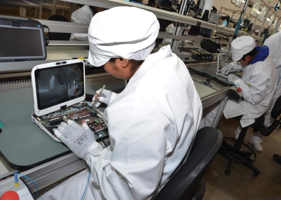 El Salvador ensambla computadoras para escuelas públicas&nbsp;&nbsp;