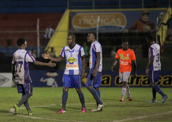 Honduras Progreso tropieza ante un Victoria aplicado