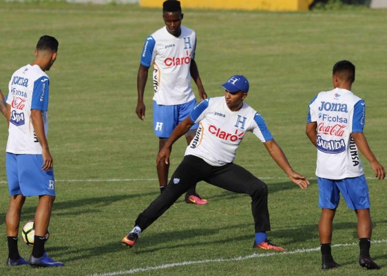 El dilema de Donis Escober ante EE UU: ¿Con o sin máscara?