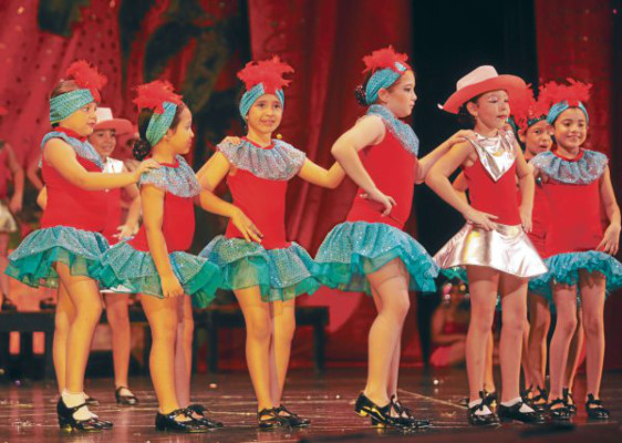 Christmas Glee hizo vibrar el TNMB