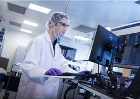 Canadá firma acuerdo con Pfizer y Moderna por posibles vacunas contra covid-19&nbsp;&nbsp;