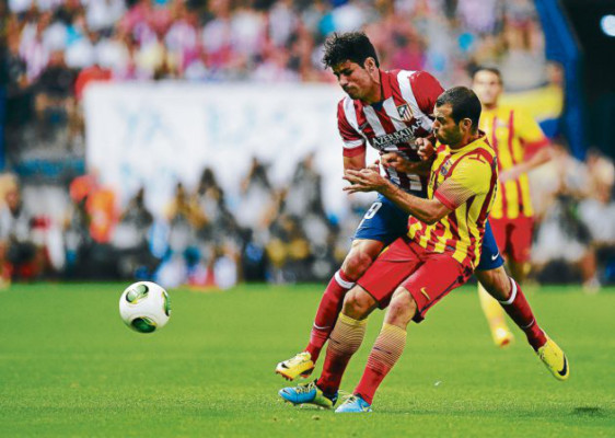 Neymar salvó al Barça en el Calderón