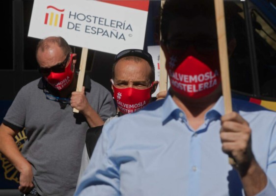 Restaurantes y discotecas en España piden 'socorro' por el coronavirus (FOTOS)&nbsp;&nbsp;