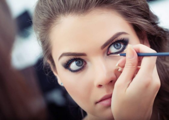 Extravagantes tendencias en pestañas que son furor en redes sociales