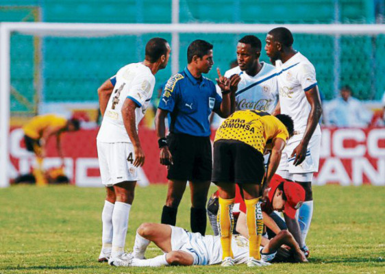 Real España solicita ábitros extranjeros para clásico ante Olimpia