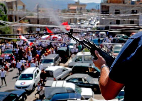 FOTOS: Tras explosión, libaneses huyen del dolor, la corrupción y la crisis política