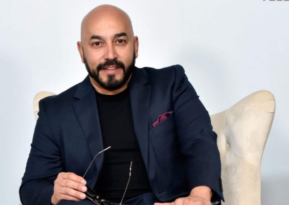 La 'maldición' de tatuarse por amor a Belinda (FOTOS)