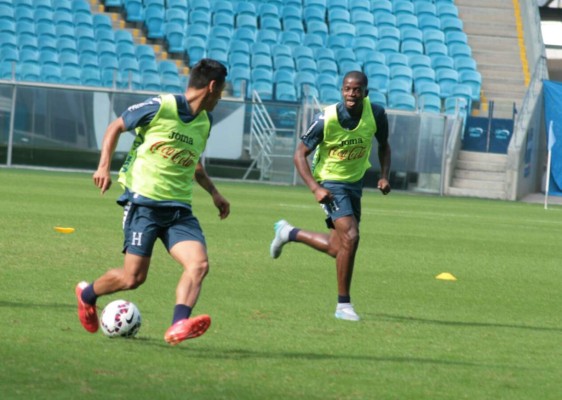 Selección de Honduras es bien recibida en Porto Alegre
