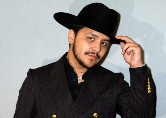 Alboroto por reacción del hijo de Pablo Escobar en foto de Christian Nodal&nbsp;&nbsp;