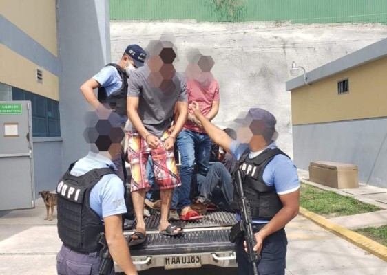 Capturan a cuatro presuntos mareros en Santa Bárbara&nbsp;&nbsp;