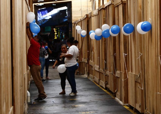 Listos para vender en nuevo mercado Quinta Avenida