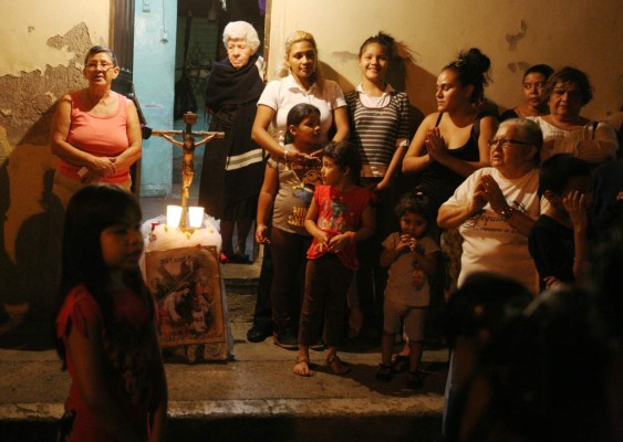 La vía dolorosa de Jesús tiene rostro infantil