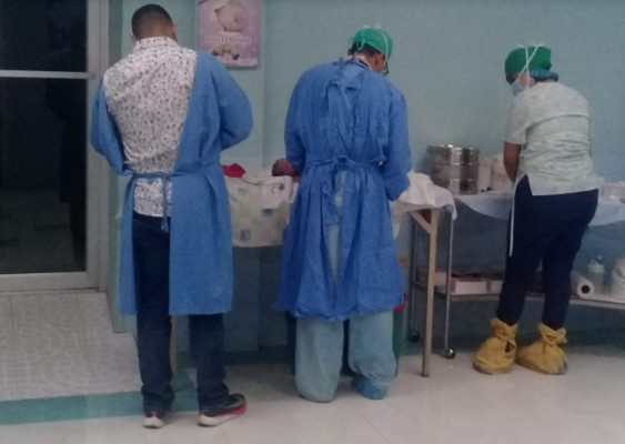 Ariela Cáceres se convierte en madre por segunda vez