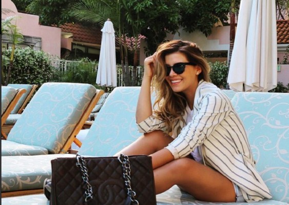 Hackean la cuenta de Instragram de la hija de Luis Miguel y publican fotos indebidas