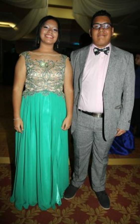 Brindan por el éxito estudiantil