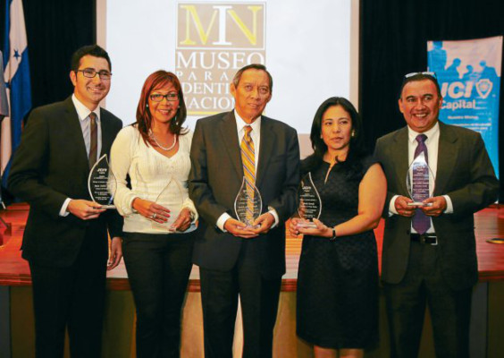 Destacan labor de periodista de EL HERALDO