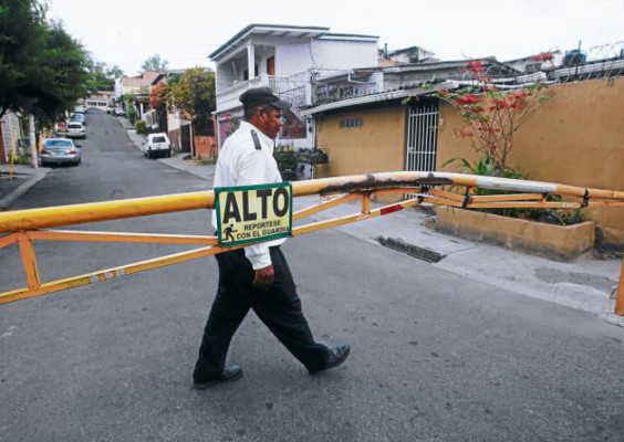Más de 90 mil capitalinos viven en Barrios más Seguros
