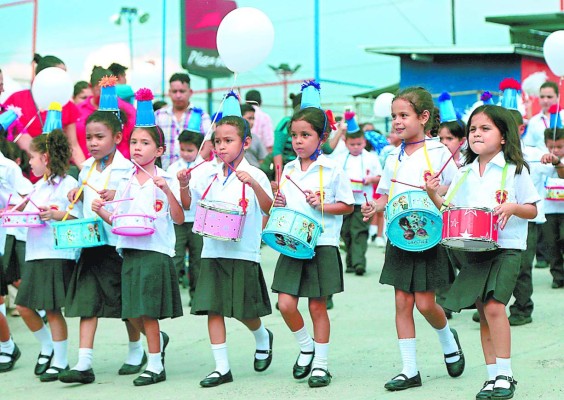 ¡Felices 195 años de independencia patria!