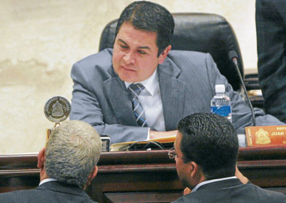 Piden a JOH que se lance a la presidencia