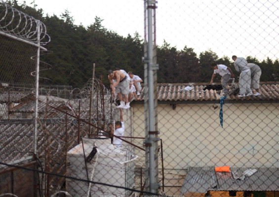 Al menos dos funcionarios muertos en motín en correccional de Guatemala&nbsp;&nbsp;