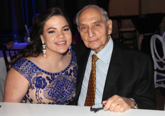 La Escuela Americana: Inolvidable fiesta prom para despedir