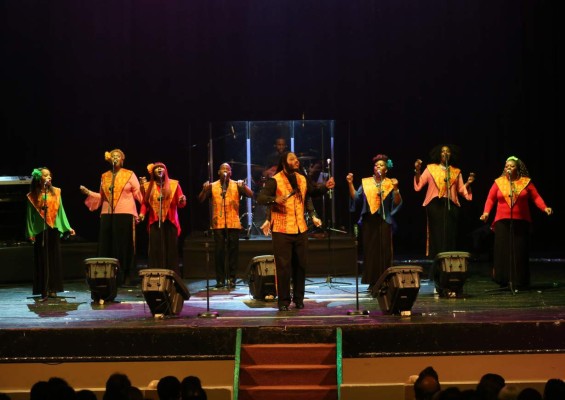 Talento, energía y carisma al ritmo de Gospel