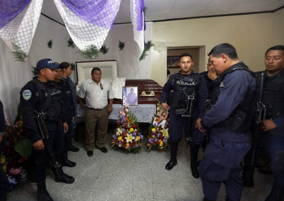 Reclusos habrían ordenado crimen del subdirector de la PNMAS