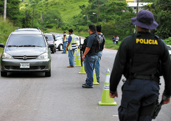 MP revisará expedientes de policías separados