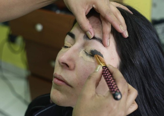 Ojos pequeños para lograr una mirada de impacto