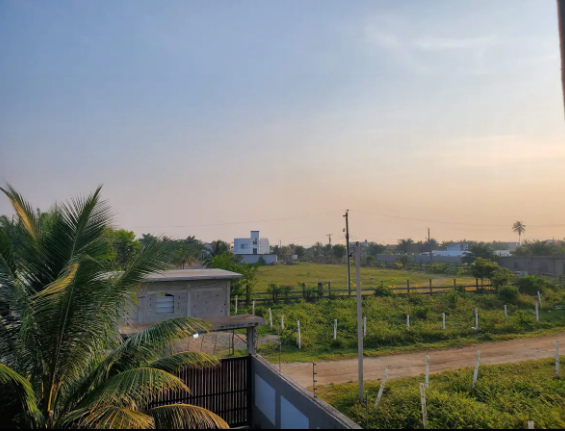 Con jacuzzi, cancha de fútbol y gimnasio, así es la lujosa casa de Alberth Elis que puedes rentar en Tela