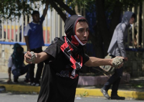 Fotos: Las violentas protestas en Nicaragua contra las reformas de Daniel Ortega