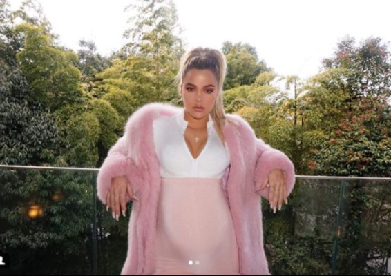 Khloé Kardashian anunció el sexo de su bebé; es una niña