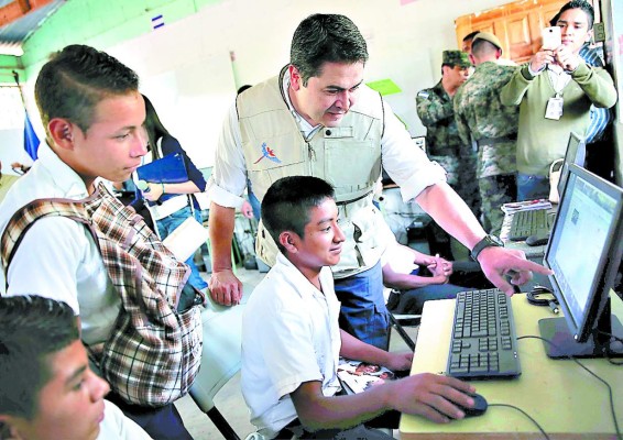 Honduras: Internet llega a la Montaña de la Flor