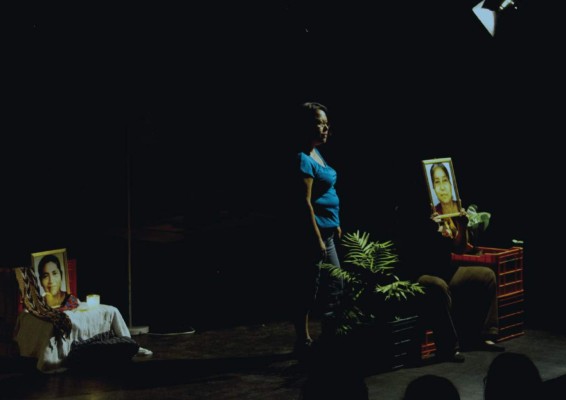 Las poderosas teatro de Guatemala, en memorias