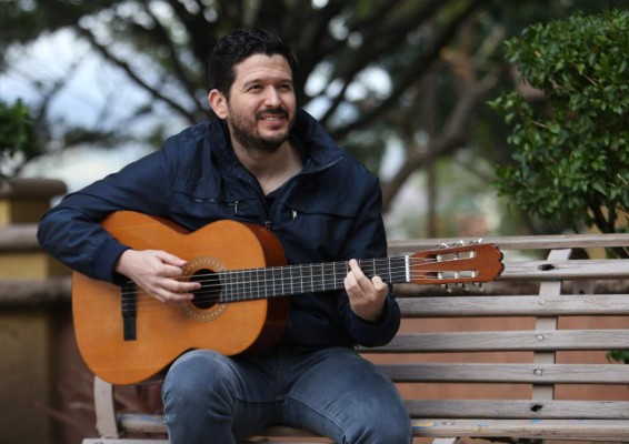 Chia Casanova en Revista Tic Tac: 'Quiero seguir creando música”