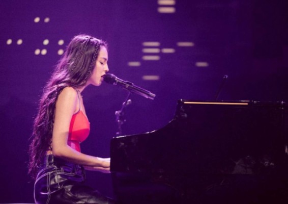 Así es Olivia Rodrigo, la cantante más escuchada del mundo (FOTOS)